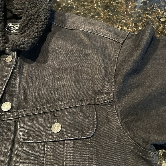 Black jean jacket , excellent condition - Picture 3 of 4